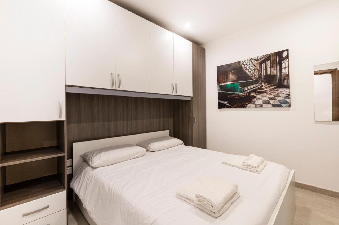 Golden Flat In San Pawl-Hosted By Sweetstay 세인트폴스베이 외부 사진