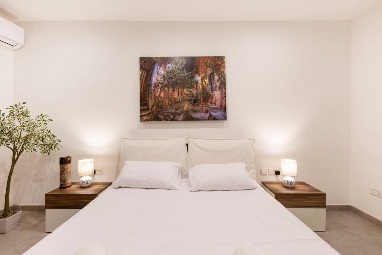 Golden Flat In San Pawl-Hosted By Sweetstay 세인트폴스베이 외부 사진